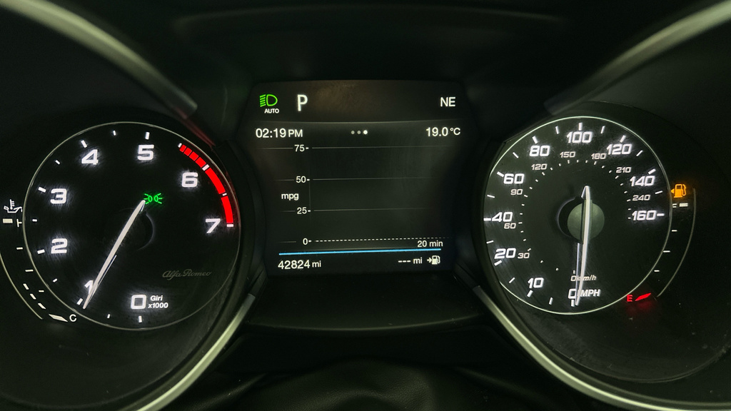 Alfa Romeo Stelvio 2.0 Turbo 280 Milano White #18