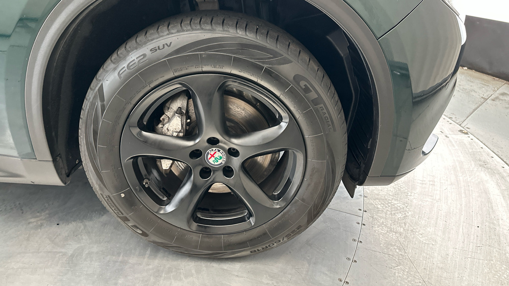 Alfa Romeo Stelvio 2.0 Turbo 280 Milano White #25
