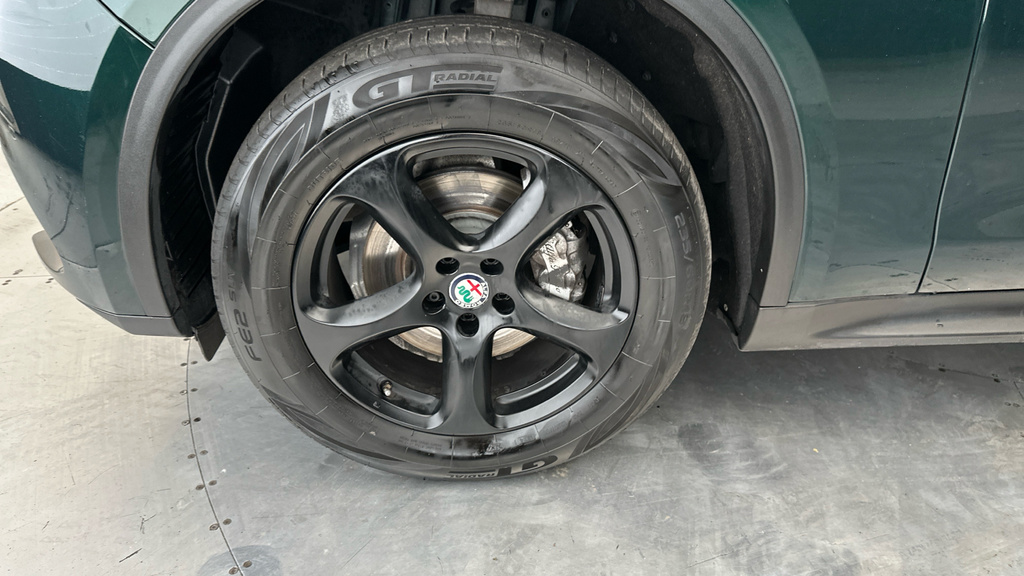 Alfa Romeo Stelvio 2.0 Turbo 280 Milano White #22