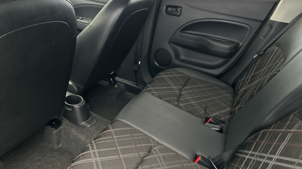 Mitsubishi Mirage Hatchback Grey #15