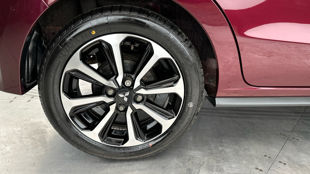 Mitsubishi Mirage Hatchback Grey #20