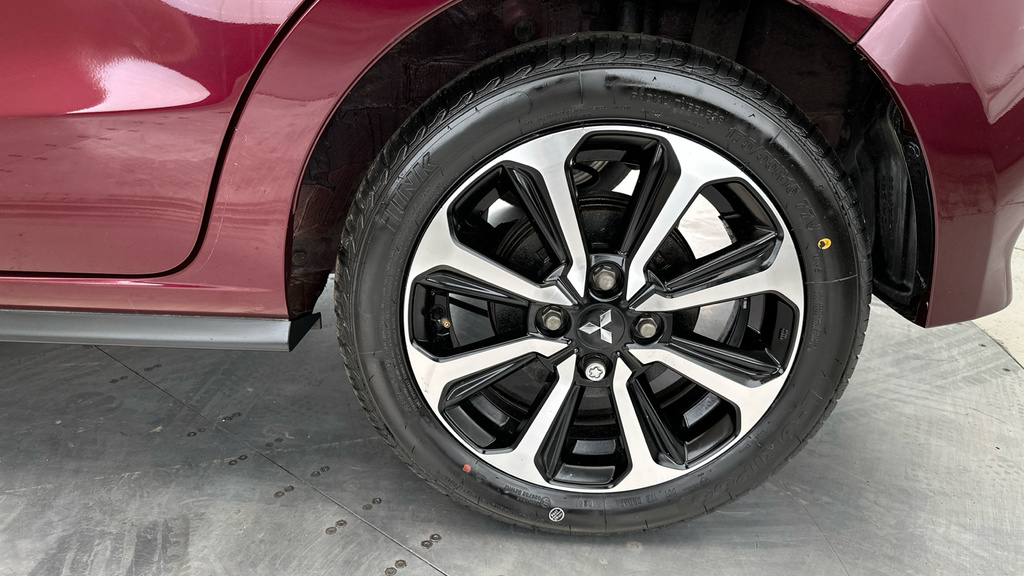 Mitsubishi Mirage Hatchback Grey #19