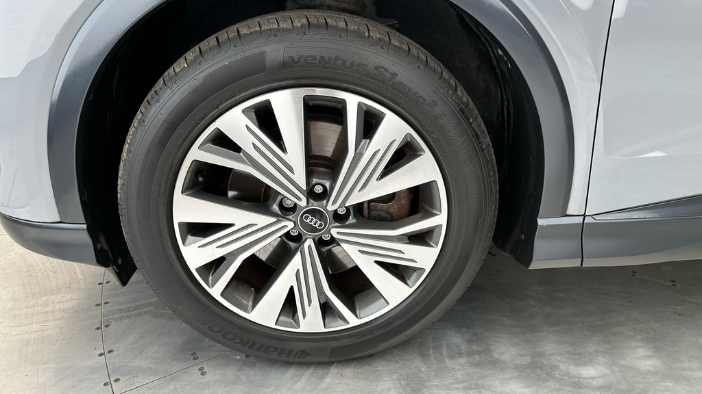Audi Q4 E Tron 2021 35 Sport Suv 55Kwh 170 Ps Grey #24