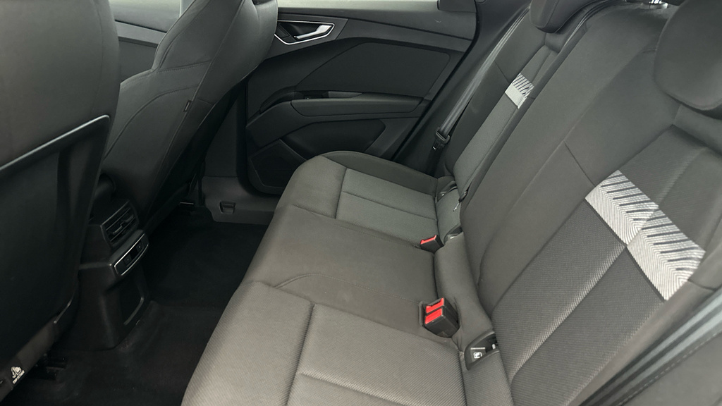 Audi Q4 E Tron 2021 35 Sport Suv 55Kwh 170 Ps Grey #21
