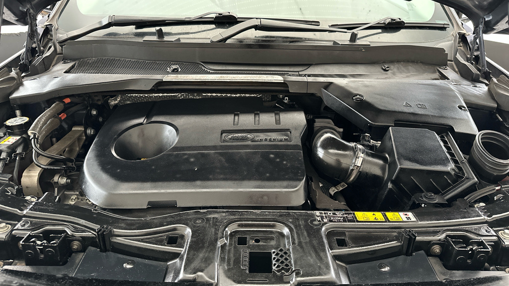 Land Rover Discovery Sport Dynamic Hse Black #25