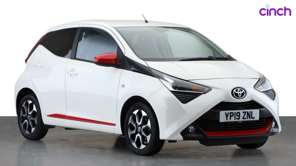 Toyota Aygo X X-trend Red #1