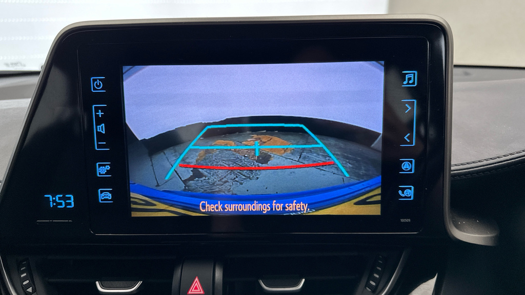 Toyota C-Hr 1.8 Hybrid Dynamic Cvt  #17