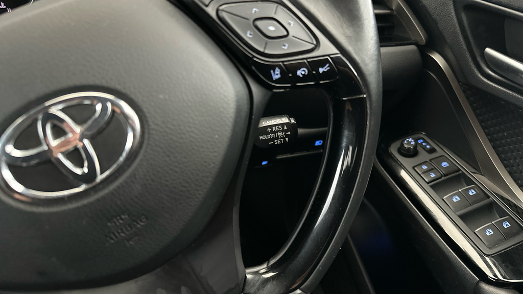 Toyota C-Hr 1.8 Hybrid Dynamic Cvt  #16
