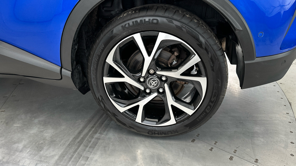 Toyota C-Hr 1.8 Hybrid Dynamic Cvt  #24