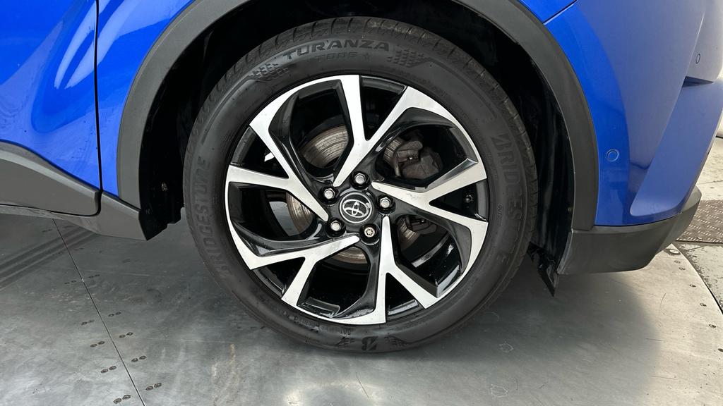 Toyota C-Hr 1.8 Hybrid Dynamic Cvt  #26