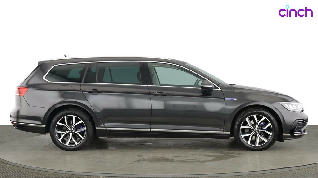 Volkswagen Passat Mk8 Facelift Est 2.0Tdi 150 R-line Evo Dsg Grey #2