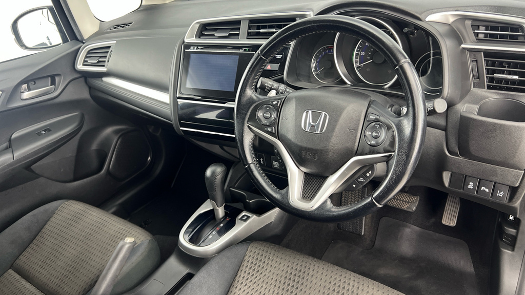 Honda Jazz 1.3 I-vtec Ex Navi Cvt Black #9