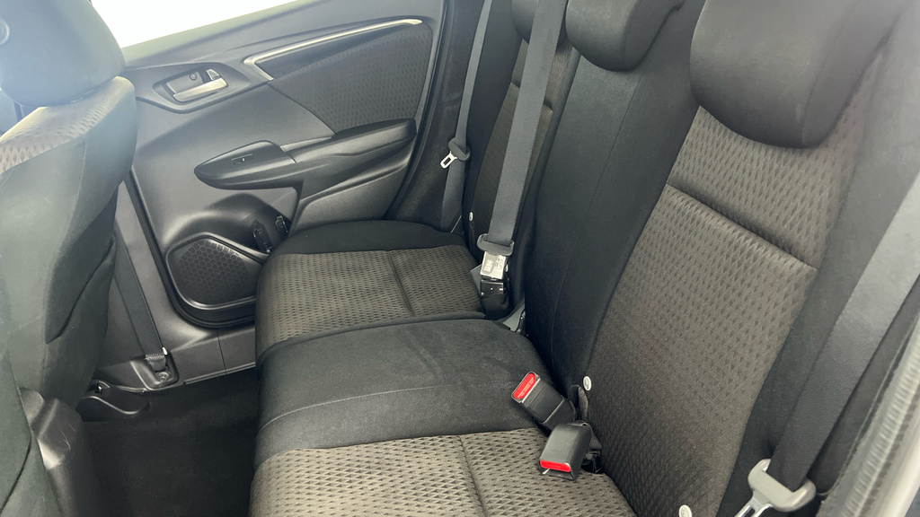 Honda Jazz 1.3 I-vtec Ex Navi Cvt Black #24