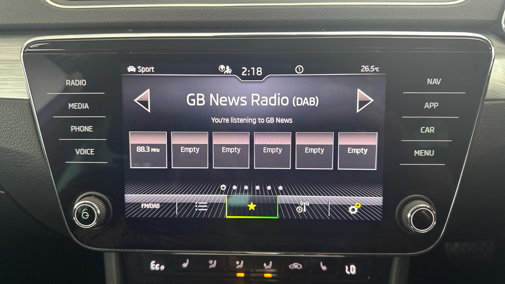Skoda Superb 2.0 Tdi Se Hatchback Euro 6 Ss Silver #22