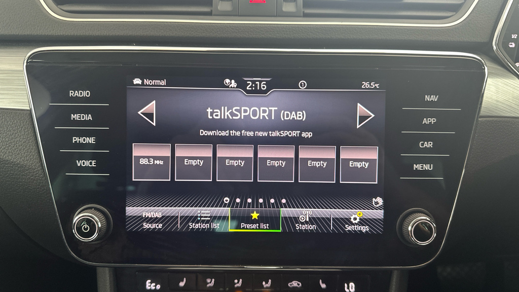 Skoda Superb 2.0 Tdi Se Hatchback Euro 6 Ss Silver #19