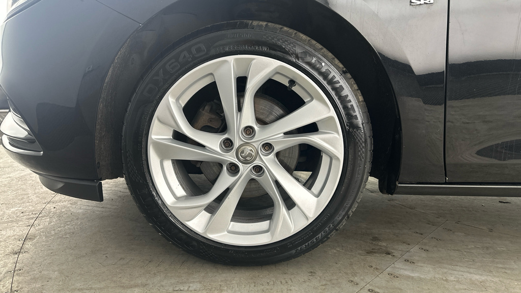 Vauxhall Astra 1.6I Turbo Sri Nav Euro 6 Ss Silver #26
