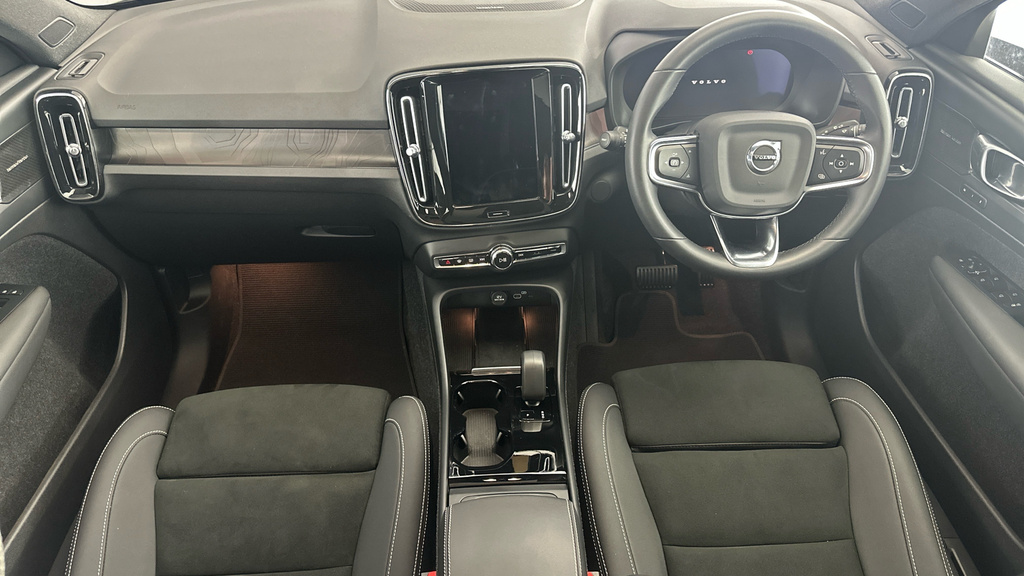 Volvo C40 Single Motor Ultimate Towbar, Sunroof, Harmankar  #14