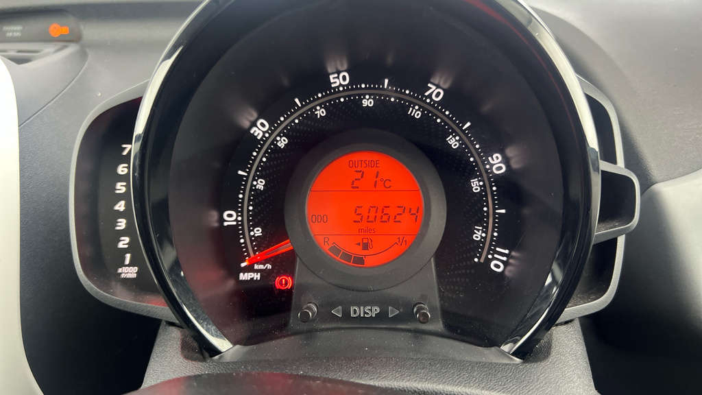 Toyota Aygo X X-cite M Bi-tone Purple #20
