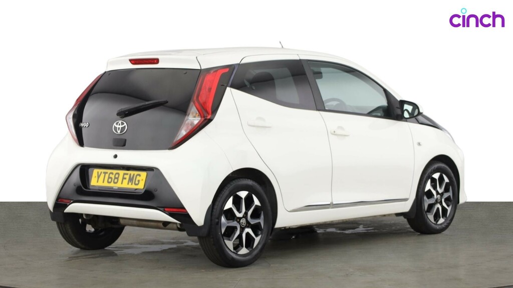 Toyota Aygo X X-cite M Bi-tone Purple #3