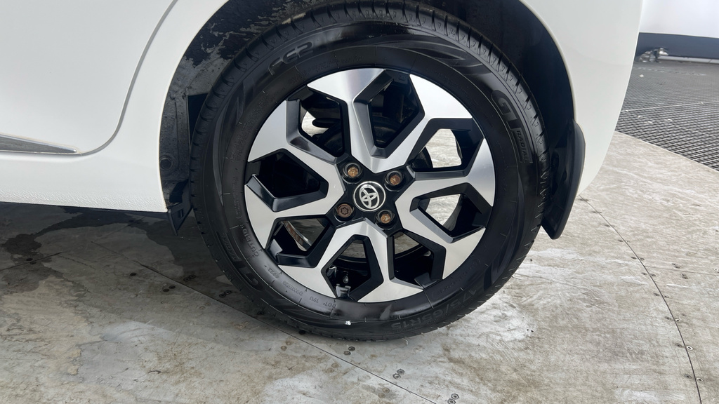 Toyota Aygo X X-cite M Bi-tone Purple #25
