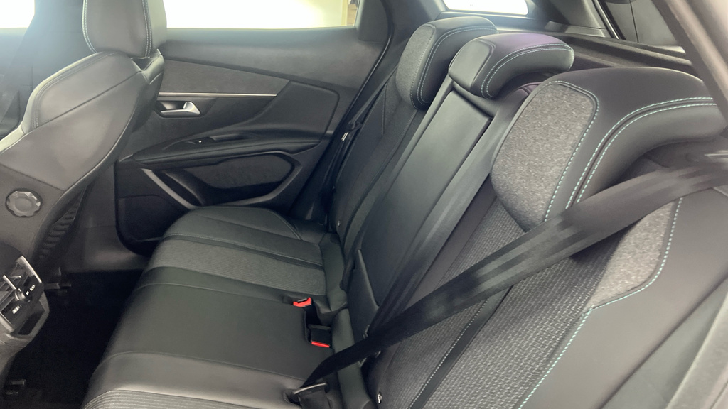 Peugeot 3008 1.5 Bluehdi Active Premium Blue #20