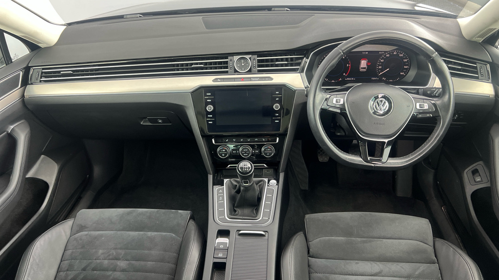 Volkswagen Passat 1.6L Gt Tdi Bluemotion Technology Dsg Estate D White #16