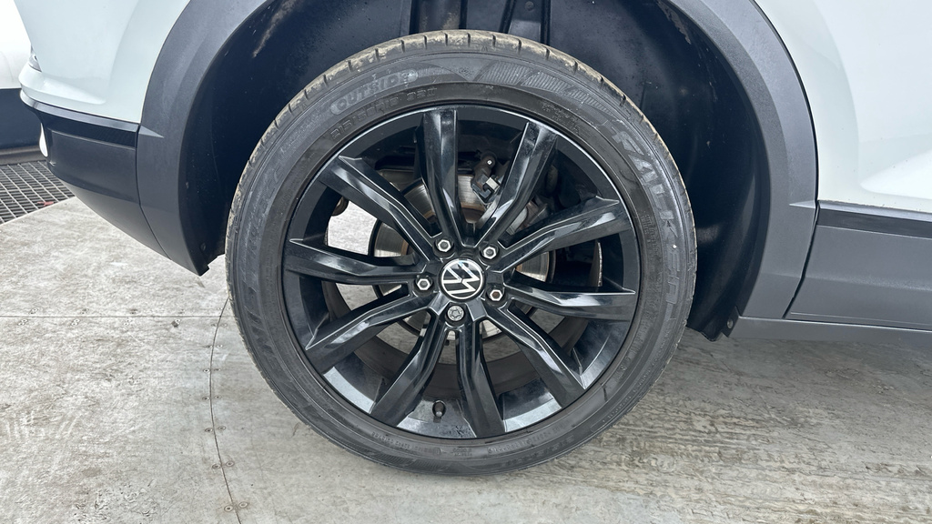 Volkswagen T-Roc 1.5 Tsi Evo R-line Grey #24