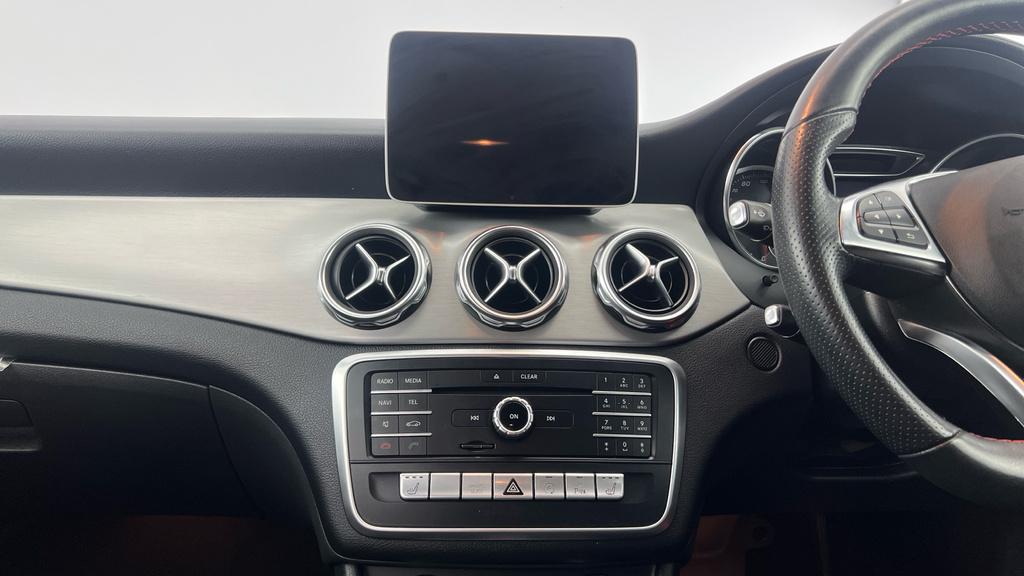 Mercedes-Benz GLA Class 1.6L Gla 180 Urban Edition 121 Bhp Grey #18