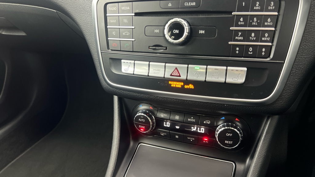 Mercedes-Benz GLA Class 1.6L Gla 180 Urban Edition 121 Bhp Grey #15