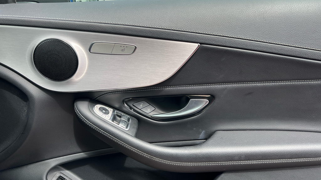 Mercedes-Benz C Class C300de Amg Line Edition 9G-tronic Silver #32