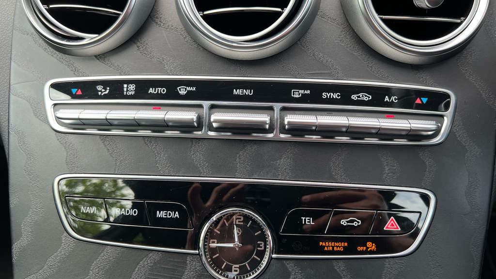 Mercedes-Benz C Class C300de Amg Line Edition 9G-tronic Silver #35