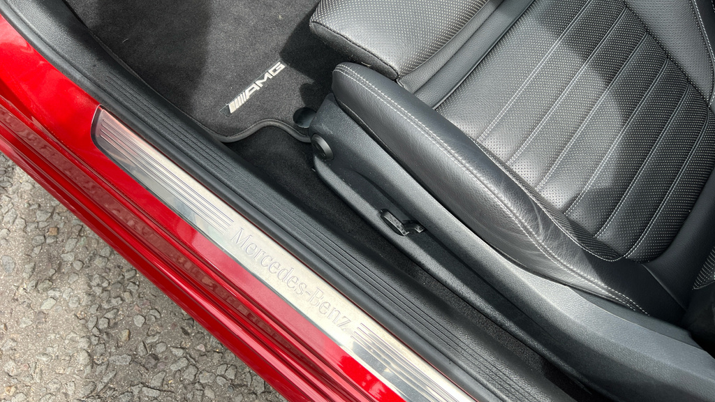 Mercedes-Benz C Class C300de Amg Line Edition 9G-tronic Silver #39