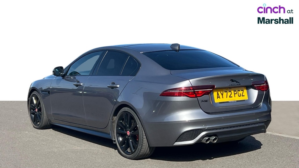 Jaguar XE 2.0 P300i R-dynamic Hse Saloon Awd Red #8