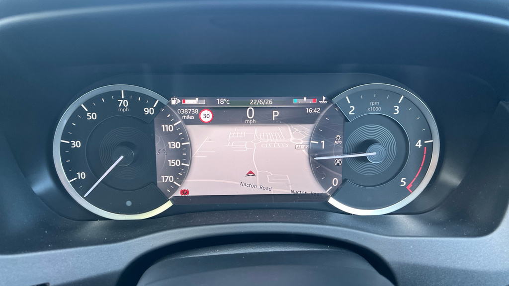 Jaguar XE 2.0 P300i R-dynamic Hse Saloon Awd Red #18