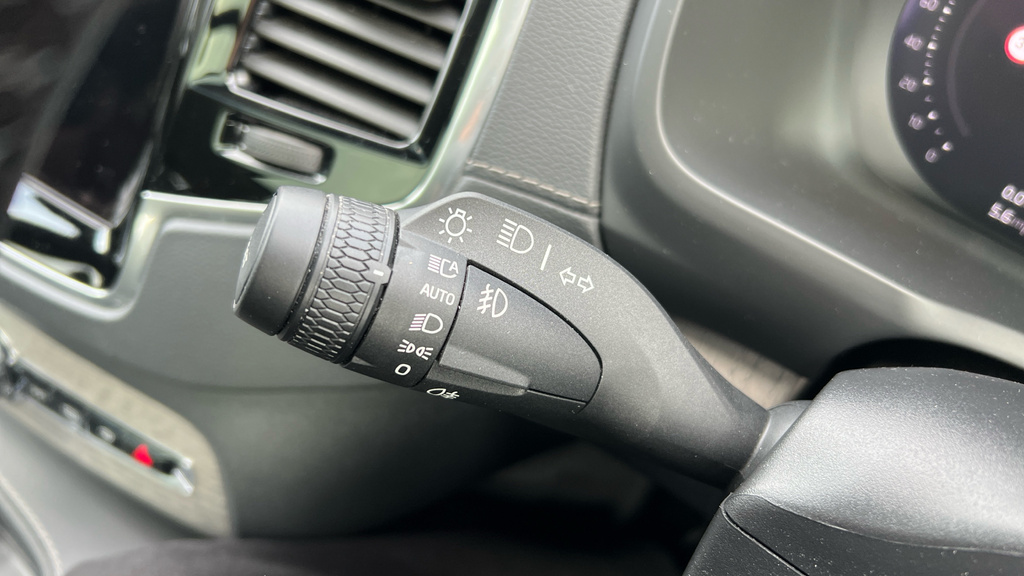 Volvo XC90 2.0 B5p 250 Plus Dark Awd Geartronic  #13
