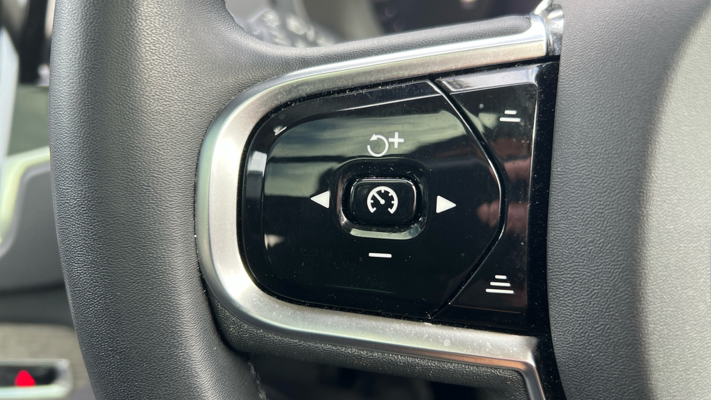 Volvo XC90 2.0 B5p 250 Plus Dark Awd Geartronic  #14