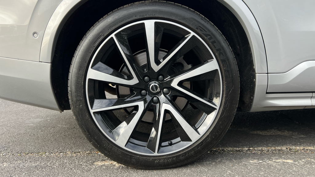 Volvo XC90 2.0 B5p 250 Plus Dark Awd Geartronic  #35