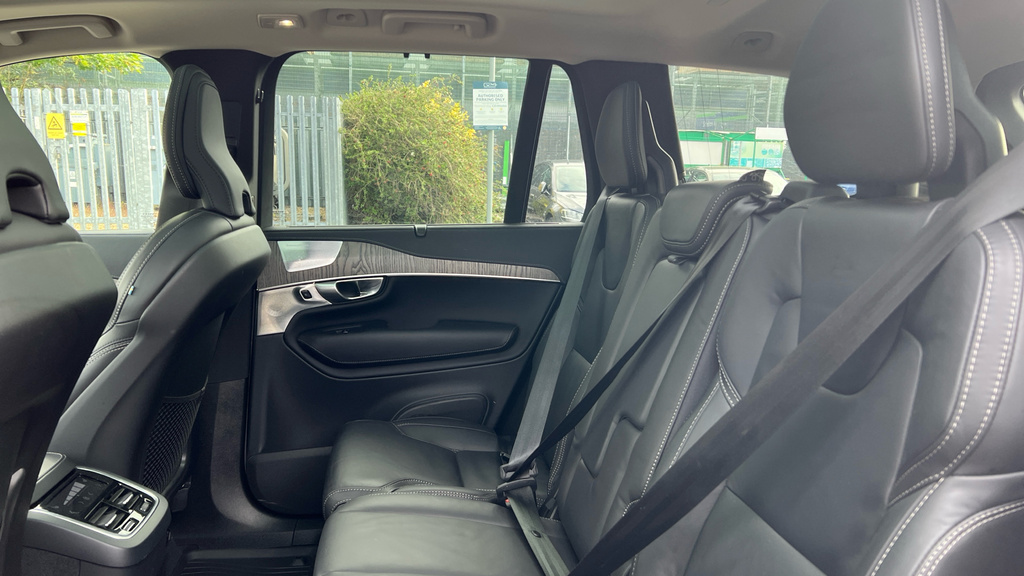 Volvo XC90 2.0 B5p 250 Plus Dark Awd Geartronic  #29