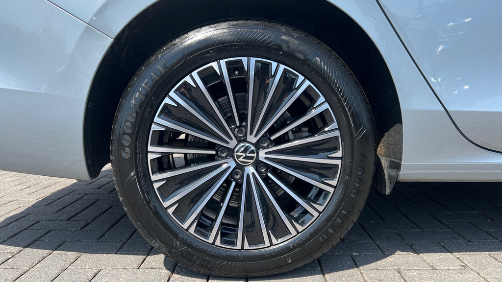 Volkswagen Passat 1.5 Tsi Ehybrid Life Dsg Red #32
