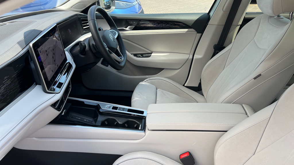 Volkswagen Passat 1.5 Tsi Ehybrid Life Dsg Red #39