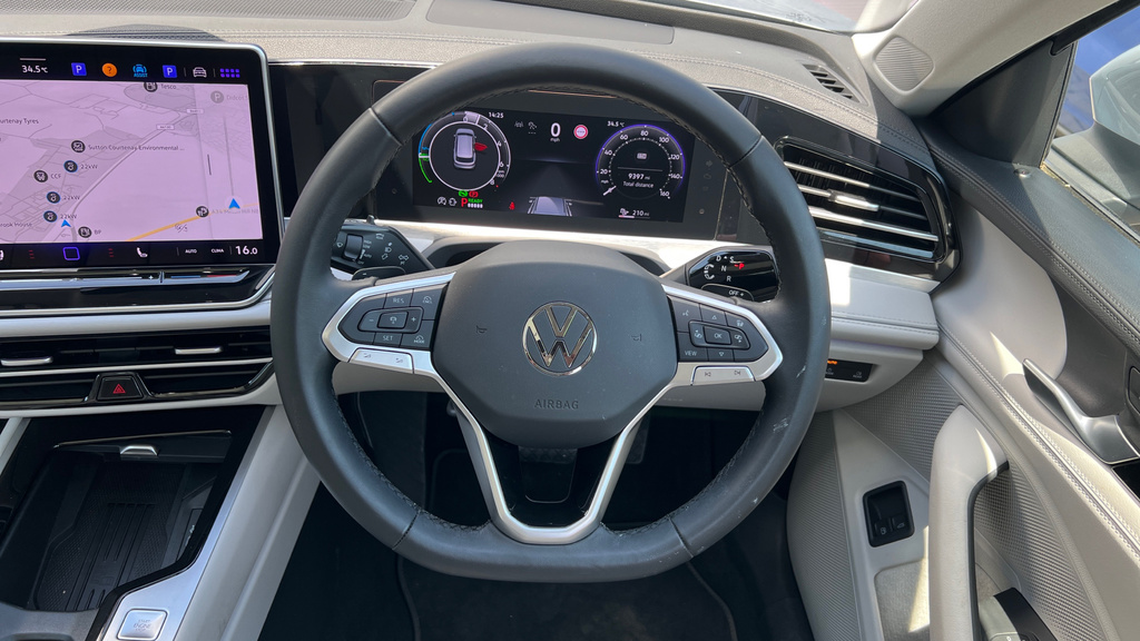 Volkswagen Passat 1.5 Tsi Ehybrid Life Dsg Red #38