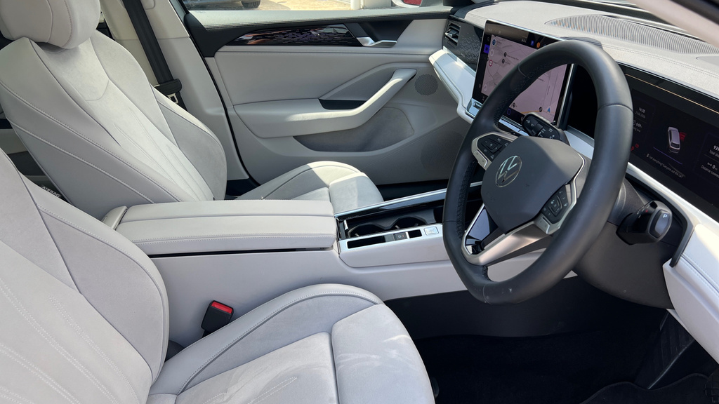 Volkswagen Passat 1.5 Tsi Ehybrid Life Dsg Red #37