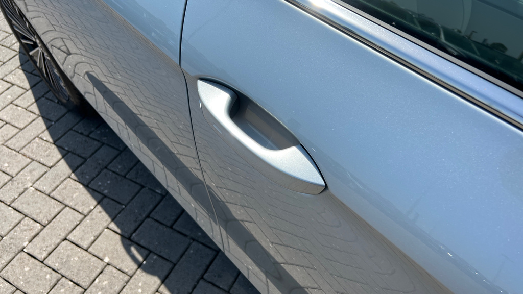 Volkswagen Passat 1.5 Tsi Ehybrid Life Dsg Red #4
