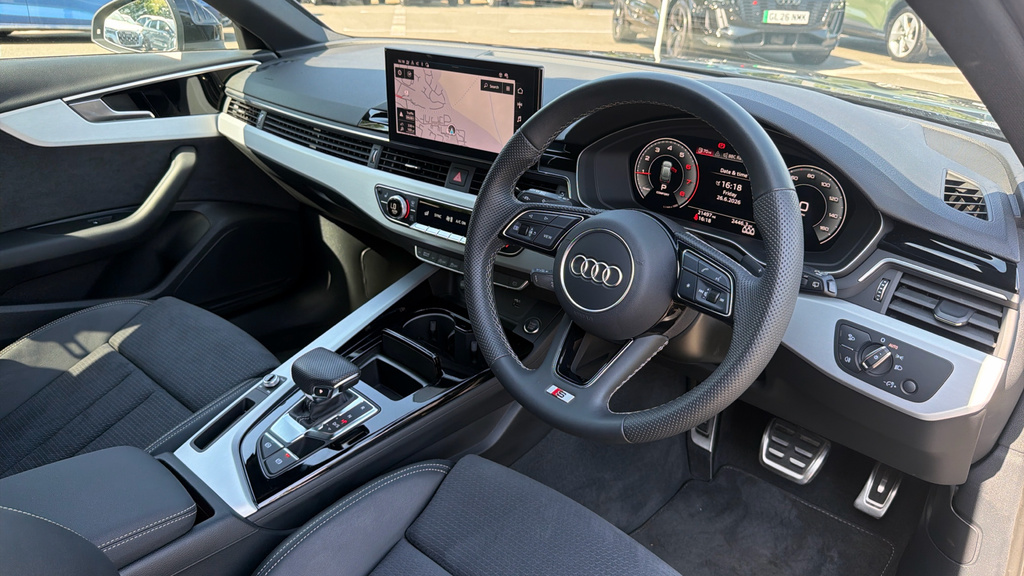 Audi A4 Avant Avant Black Edition 35 Tfsi 150 Ps S Tronic Grey #9