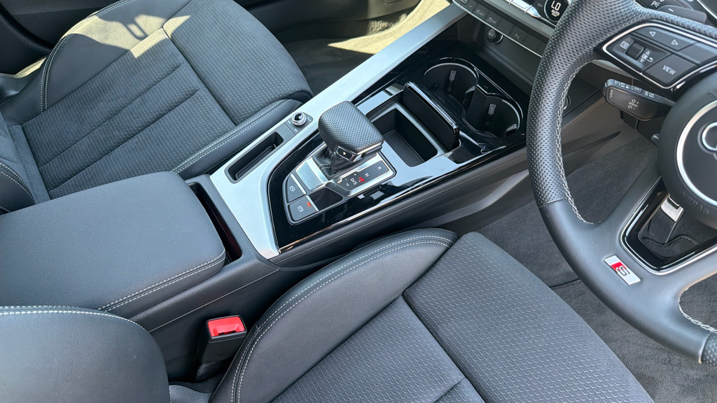 Audi A4 Avant Avant Black Edition 35 Tfsi 150 Ps S Tronic Grey #25