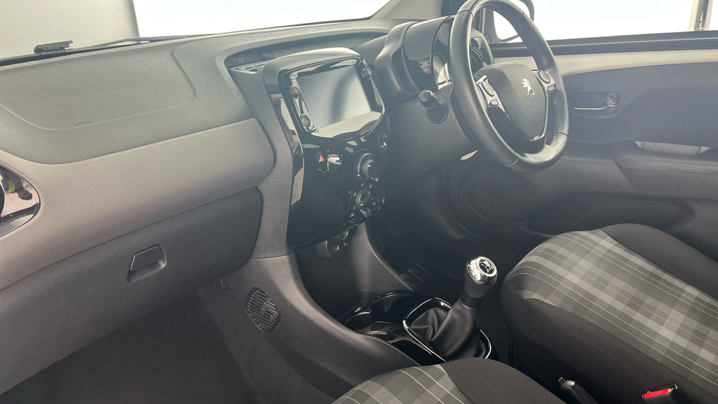Peugeot 108 1.0 Collection 72 Black #11