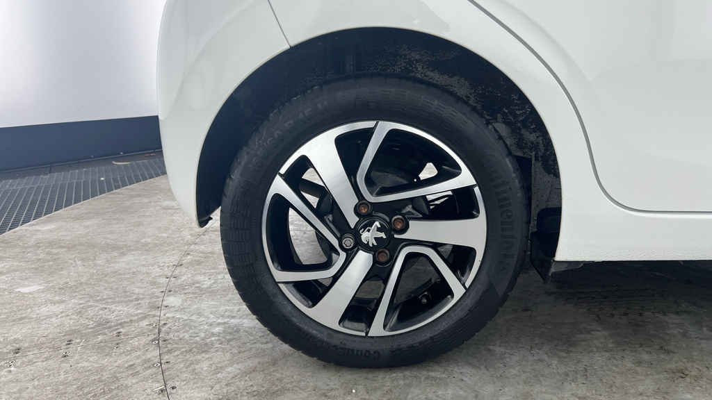 Peugeot 108 1.0 Collection 72 Black #29