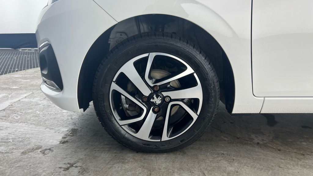 Peugeot 108 1.0 Collection 72 Black #27