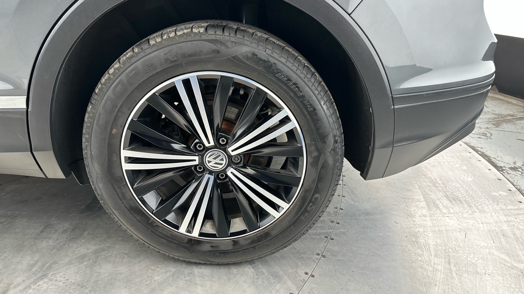 Volkswagen Tiguan Suv Blue #24
