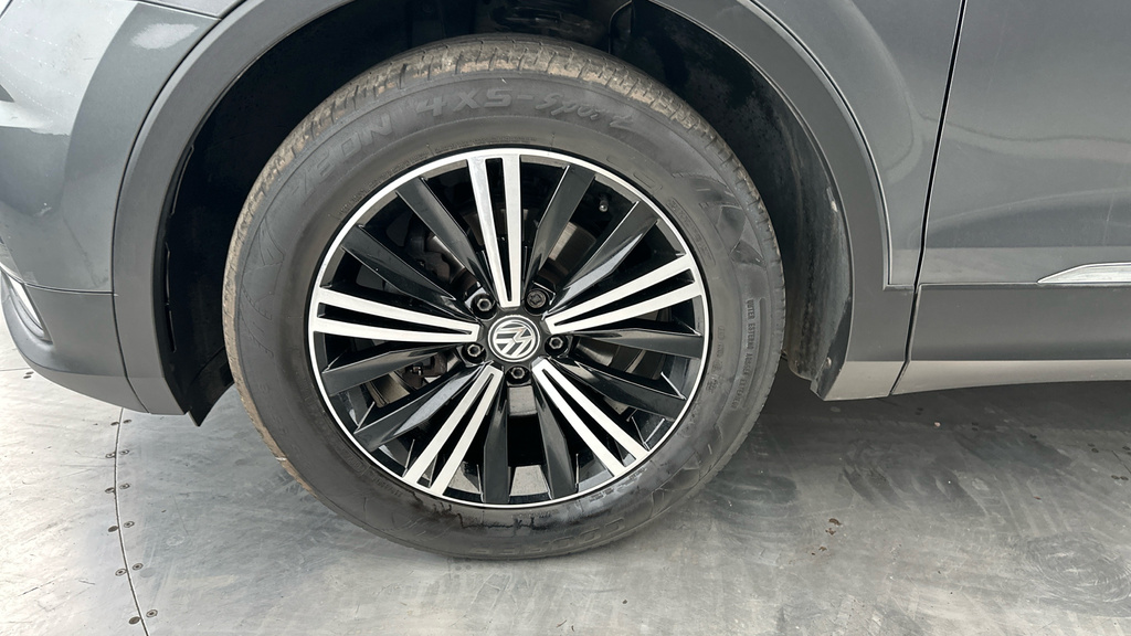 Volkswagen Tiguan Suv Blue #23